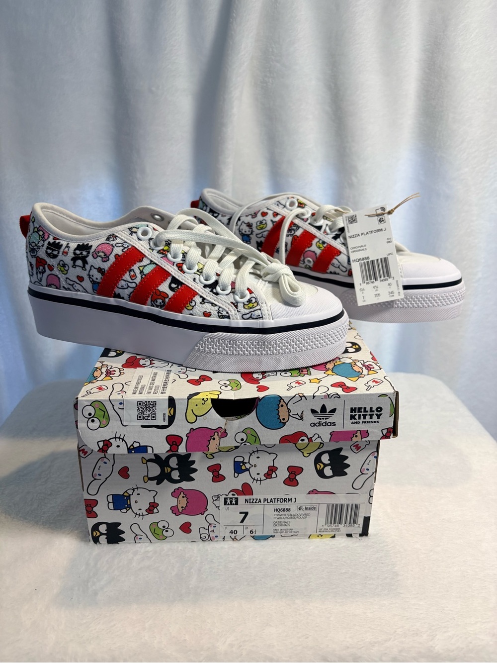 *NIB* Adidas x Hello Kitty Nizza Platform J Kids Shoes (Size: 7 Kids)